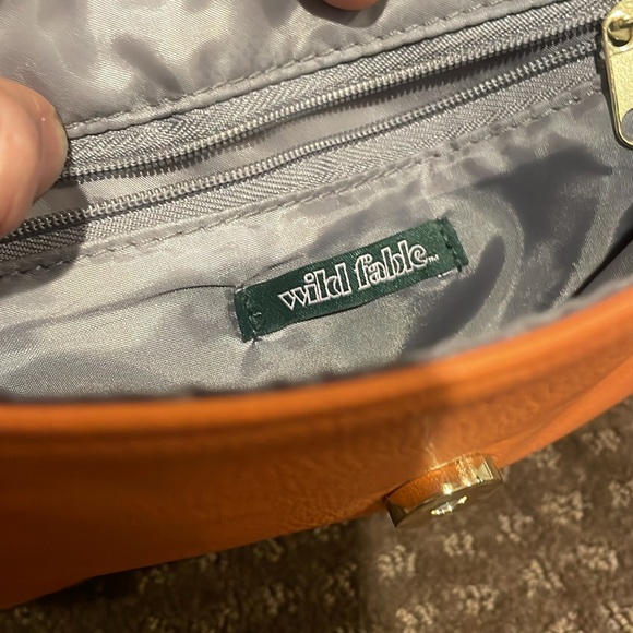 Cute orange handbag from Wild Fable. BRAND NEW NEVER USED. - Picture 5 of 8